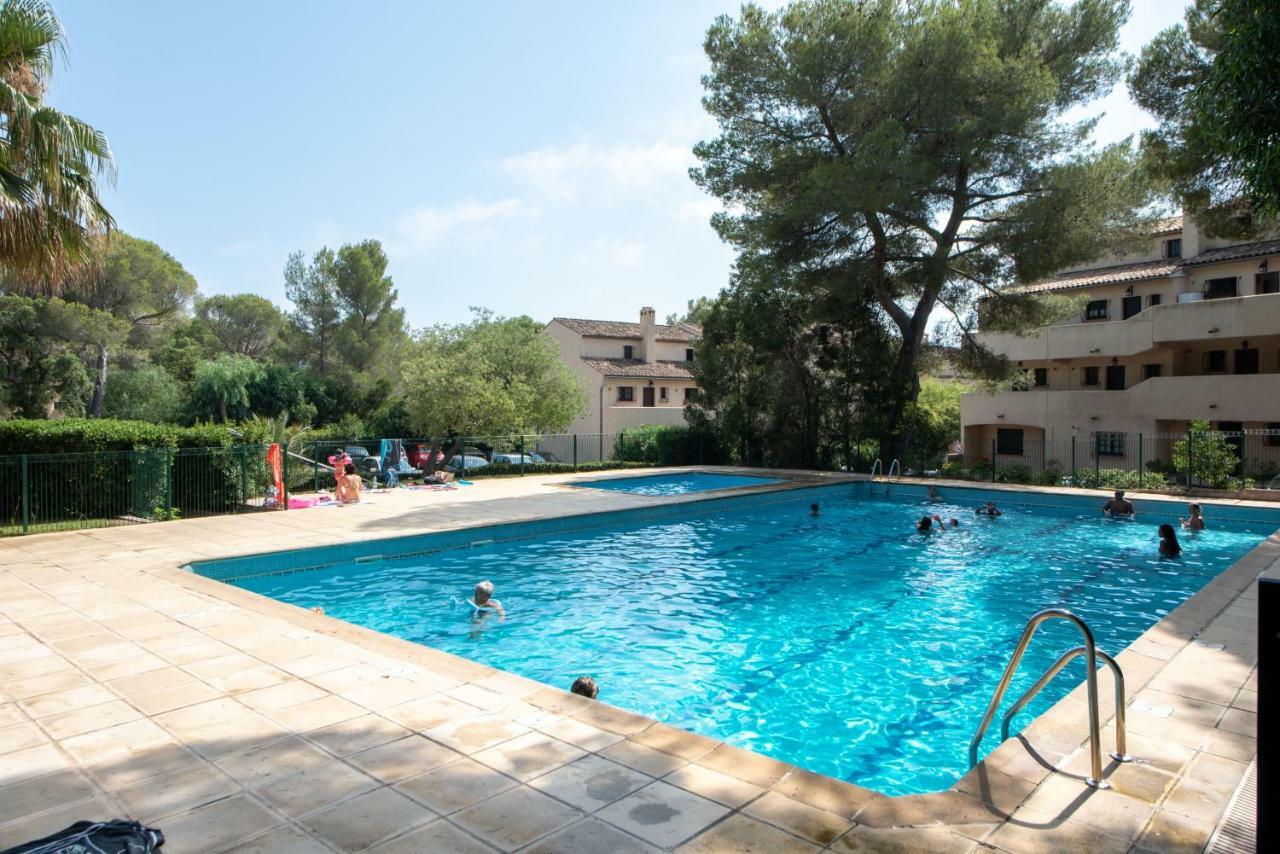 Appartement Le Hameau Des Pins à Saint-Raphaël Extérieur photo